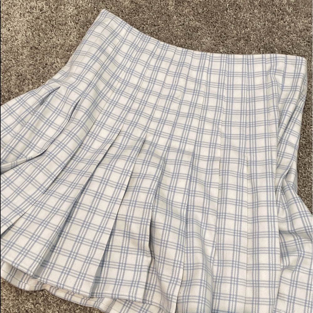 Brandy Melville mini pleated skirt